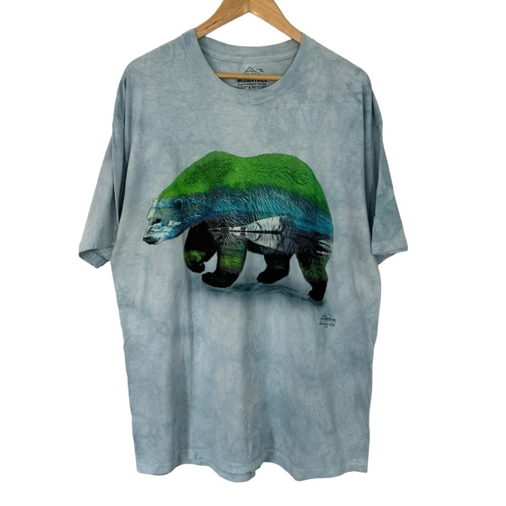 The Mountain Men's Short Sleeve T-Shirt Green Blue Bear Graphic